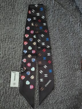 ♡♡♡ CHANEL Black Silk Logo-Print Twilly with Multicolor CC Motifs